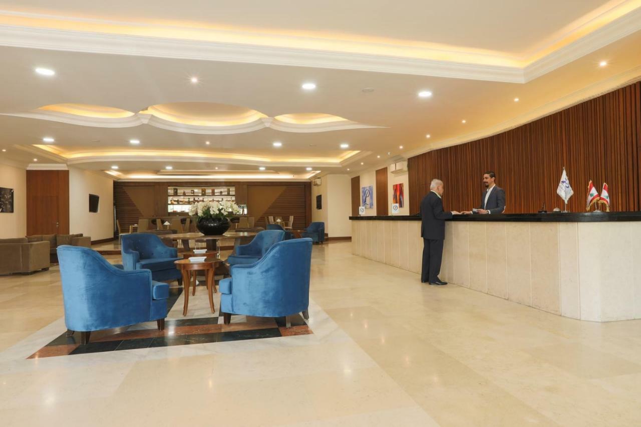 President Hotel Dżunija Zewnętrze zdjęcie